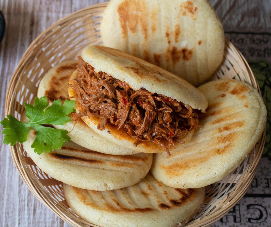 Arepas Rellenas - Mejor comida colombiana en San José
